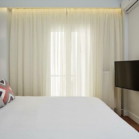 אתונה Luxurious Spacious Apt Next To Hilton Hotel מראה חיצוני תמונה