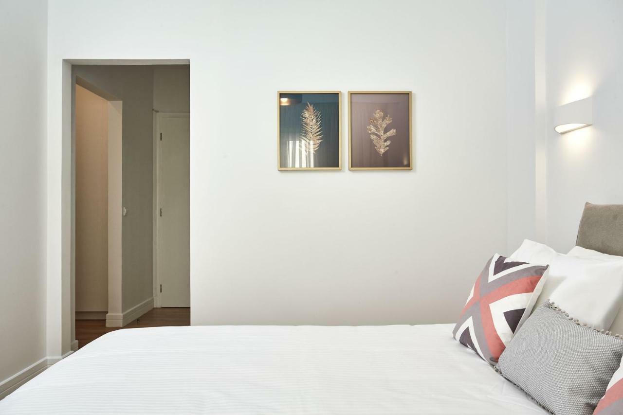 אתונה Luxurious Spacious Apt Next To Hilton Hotel מראה חיצוני תמונה