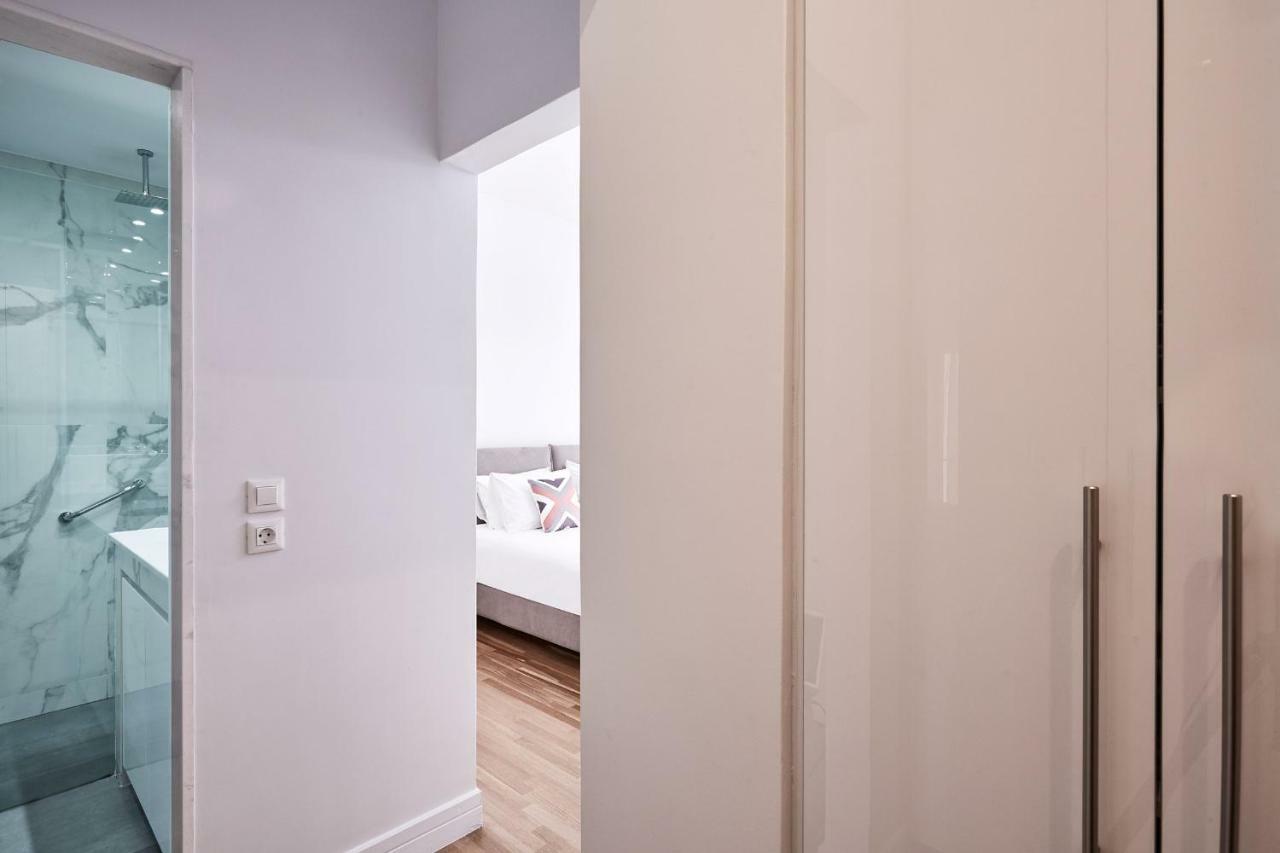 אתונה Luxurious Spacious Apt Next To Hilton Hotel מראה חיצוני תמונה