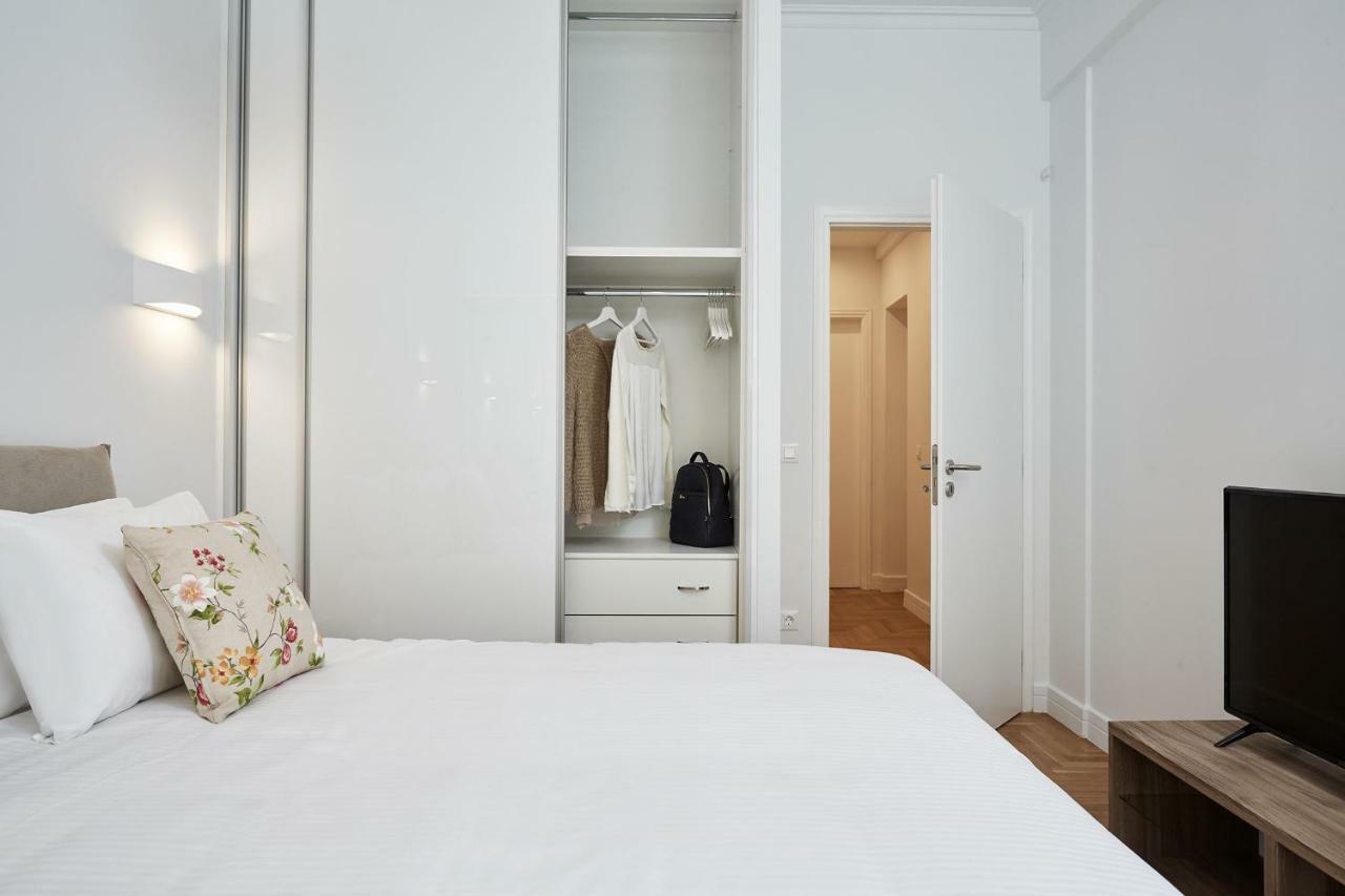 אתונה Luxurious Spacious Apt Next To Hilton Hotel מראה חיצוני תמונה